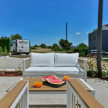 Crowonder Nika - With Heated Swimming Pool, Jacuzzi And Sauna Villa *