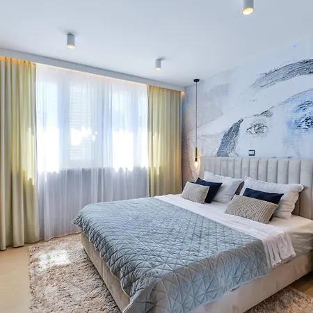 Crowonder Nika - With Heated Swimming Pool, Jacuzzi And Sauna