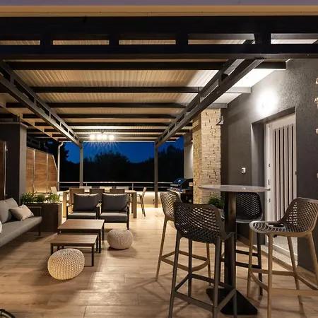 Crowonder Nika - With Heated Swimming Pool, Jacuzzi And Sauna Villa Zadar