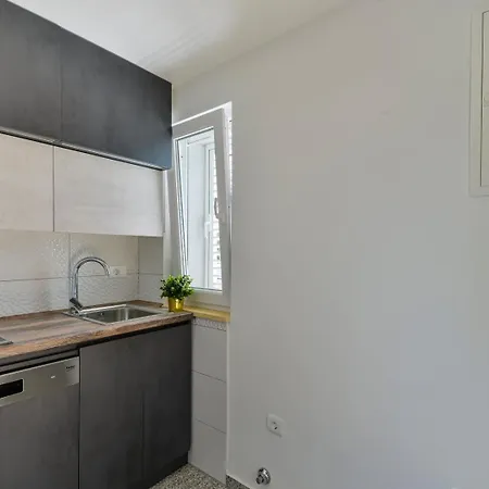 Villa Crowonder Nika - With Heated Swimming Pool, Jacuzzi And Sauna Zadar