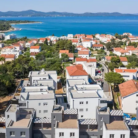 Crowonder Nika - With Heated Swimming Pool, Jacuzzi And Sauna Villa Zadar