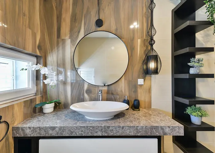 Crowonder Nika - With Heated Swimming Pool, Jacuzzi And Sauna Zadar